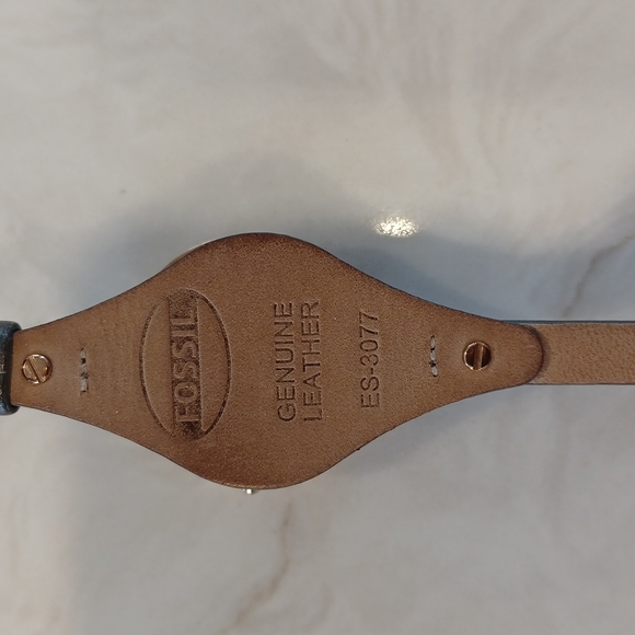 Fossil Georgia Smoke Leather Watch - Picture 4 of 7